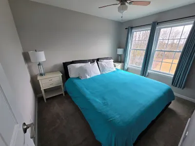 Acadia Villas!  7B Hunter's Way:  A Private Neighborhood in the Woods. Отели рядом с достопримечательностью «Wild Acadia Camping Resort»