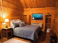 Charming cabin with loft, porch swing, AC, and WiFi on 295-acre peaceful retreat Hotels in Conway County