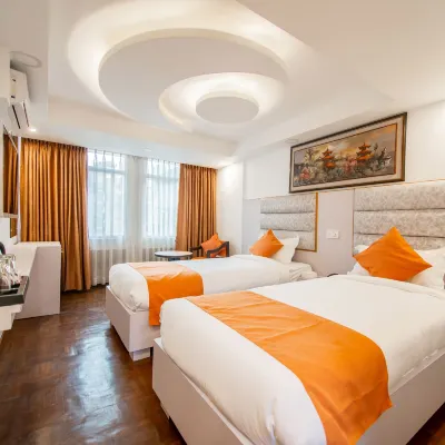 Durbar Hotel & Residence Отели рядом с достопримечательностью «Катесимбу Ступа»