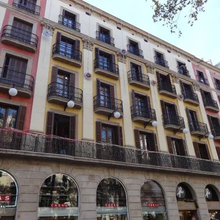 Hotel Lloret Ramblas Отели рядом с достопримечательностью «Барселона — центр города»