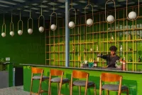The Hosteller Goa, Mandrem - bar