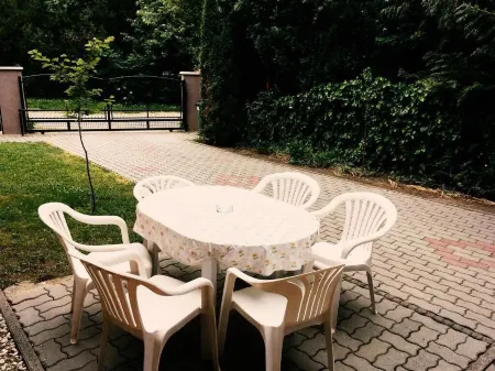 Lavender Apartment Отели в г. Шиофок