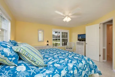 5 Minute Walk to Beach! Walk to Everything! Hotel in zona Hideaway Beach