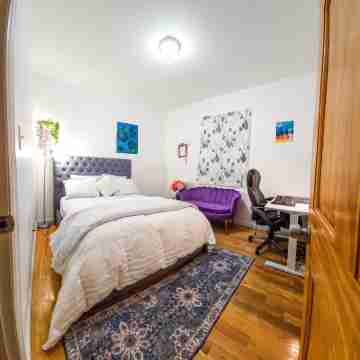 Entire spacious Luxury Condo - 10mins walk to JSQ Path Rooms