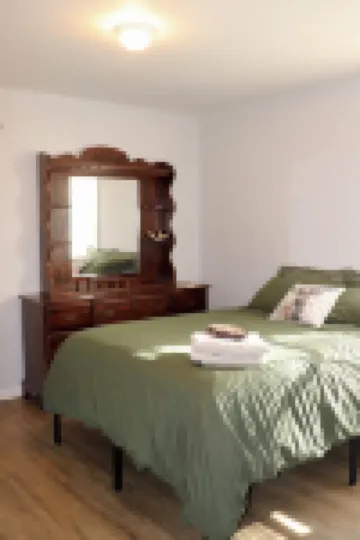 JJ's Lodge: Fisherman’s & Hunters Getaway