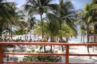 Noah Beach Hotel & Suites - Scenic