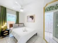 Chic Boho Paradise: Las Olas