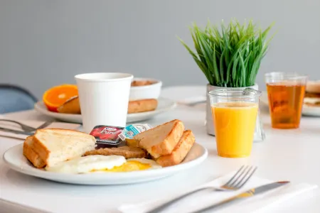 Comfort Suites Kingston Central