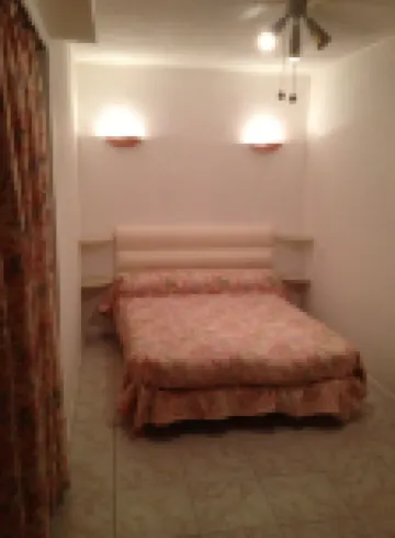 Bougainvillea full center in villa T2 58m2 terrace / garden + private garage