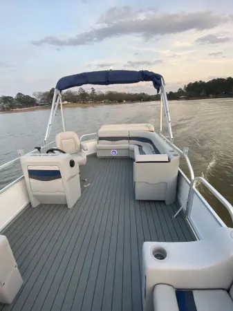 Cozy Talladega Lakefront Home with Amazing views