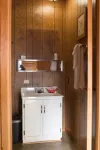 Scenic Bay Motel room 3