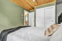 Cozy, stylish, and surrounded by nature; Sojourn Hideaway is the perfect getaway
