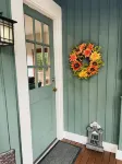 5 minutes to Vasa Park! Family-sized townhome with free parking
