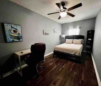 Renovated Guest House By Cole Park and Downtown Corpus Các khách sạn gần Art Center of Corpus Christi