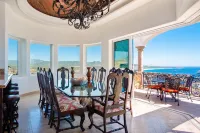 Spectacular Private Luxury Villa with Ocean View!