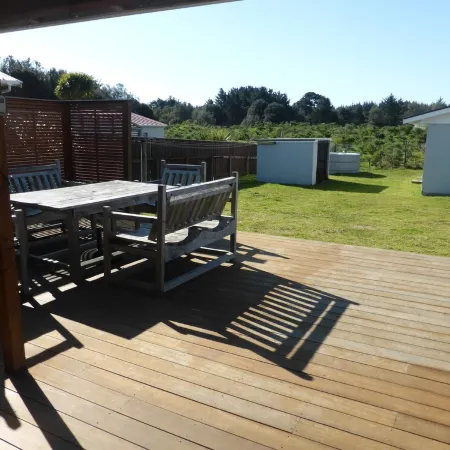 Waitarere Beach Escape Отели в г. Уэйтарер