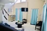 ARA OASIS - loft condo, 5 mins walk to beach