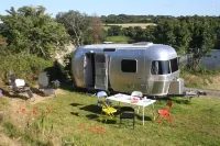 Funky Airstream -Stunning Tin Mine Views-10mins Surf/Surf Beaches-Free WiFi-Dogs Hotels in Truro
