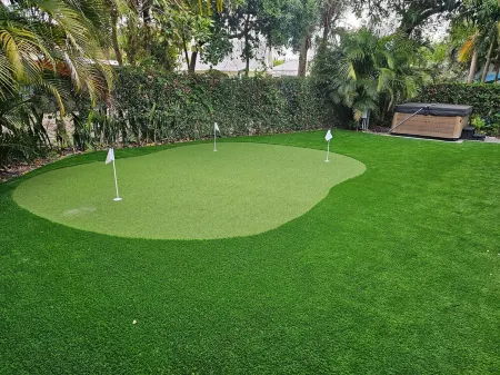 Recently Updated 2/2 Home with Hot Tub, 1 Mile to Beach Отели в г. Лантана