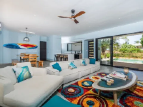 3 BDR Beach House with Pool, sleeps 8 Hotels in Junquillal