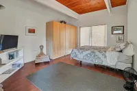 Modern Villa with private pond near Legoland and Delaware River. Hotel a 