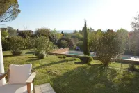 Large villa on the hillsides of Toulouse