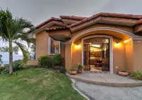 Villa and Casita overlooking the Pacific Ocean in Guanacaste near Nosara
