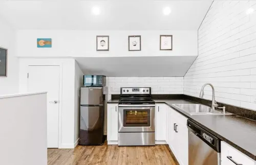 Modern Studio Steps from Tennyson Street