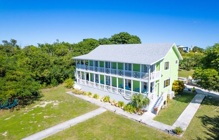 Key Lime House with a 100’ dock: A Solar-Powered Waterfront Oasis on Black Sound