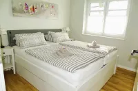 5 star vacation home for 1-4 pers. Garden, quiet location, 5 km to the beach Các khách sạn ở Dollerup