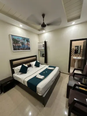 Hotel Gopal Hotels in Ram Ghat