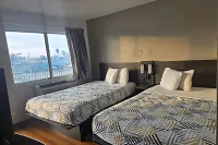 Super 8 by Wyndham Tracy