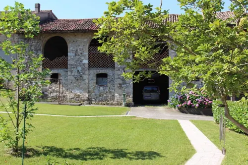 Fantastic country house with a spacious garden