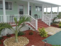 Tranquil Sunrise Cottage is right next to the FYRE  FESTIVAL site.