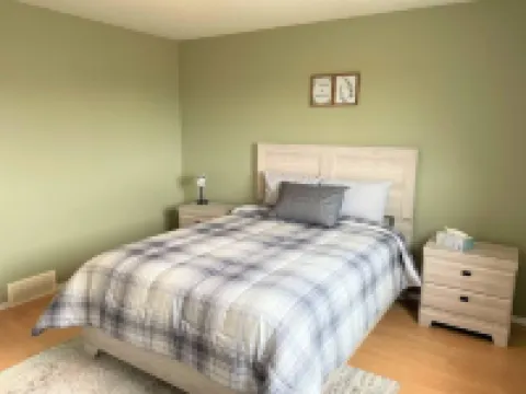 Spacious Duplex Hotels in Camrose