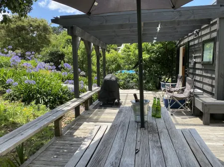 Tiny Studio - Near New