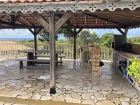 Villa Mahogany and its bungalow in Sainte Anne