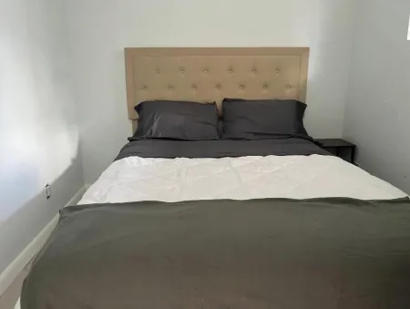 LUX 3 - Cozy 1-bed 1bath w/ WiFi, AC in a beautiful neighborhood in Nassau city Отели рядом с достопримечательностью «Pirates of Nassau»