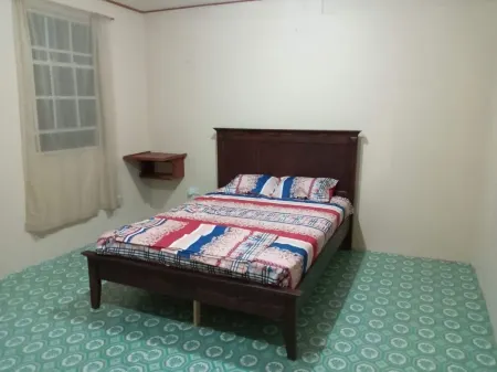 Lovely, spacious apartment in quiet neighborhood. Отели в г. Розо