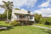 Fantastic Family Holiday Home with Breathtaking Views over Hot Water Beach