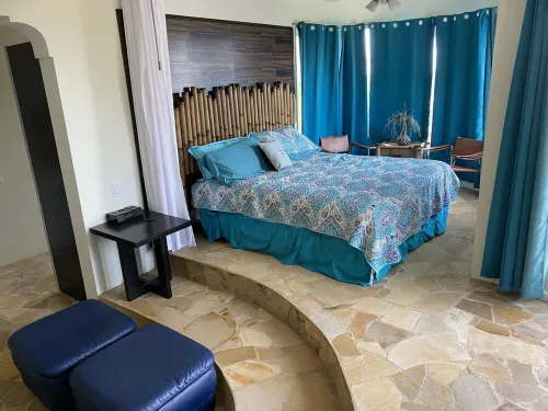 Secluded Hillside Villa,  Large Secluded Pool & Endless Views, Bossa Nova