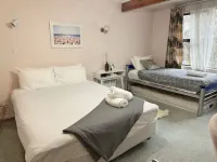 Rare Gem in heart of Central Queenstown next to supermarket and gas station