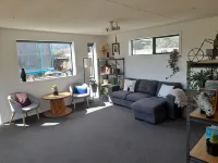 Lake Hawea Spacious Family Home