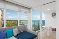 PAUL'S BEACH AND MOUNTAIN VIEW, BEAUTIFUL ONE BEDROOM PLAYA AZUL!