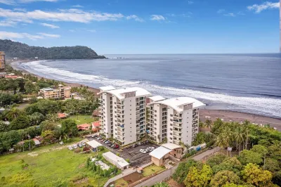 Magnificent Luxury True Beachfront Condo Unbeatable Commodities  - 3 Br / 3.5 B