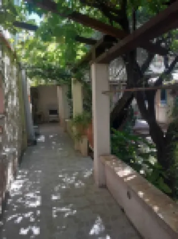 Beautiful apartment with private garden