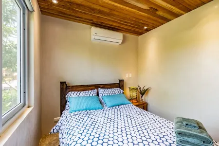 Nosara Blue: Casa Potrero, BBQ and walk to beach!