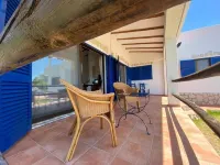 Traditional Portuguese house with lot of privacy and space.