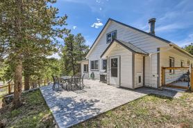Golden Gate Getaway 4 Bedroom Home by RedAwning