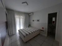 Spacious, airy, well located apartment and walk in the sand